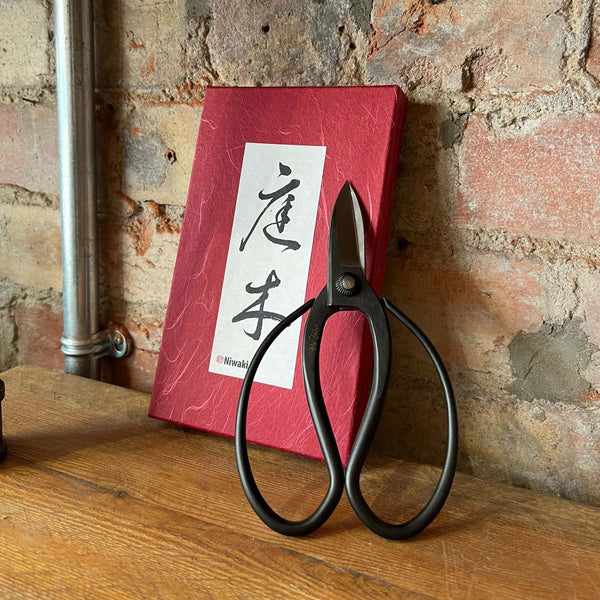 Niwaki Higurashi Scissors